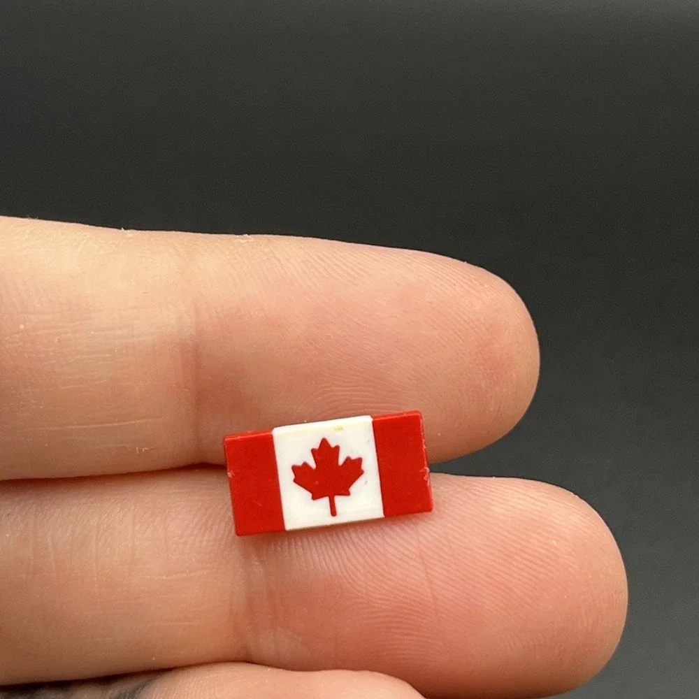 Canadian Flag Red Maple Leaf Canada Plastic Lapel‎ Hat Pin